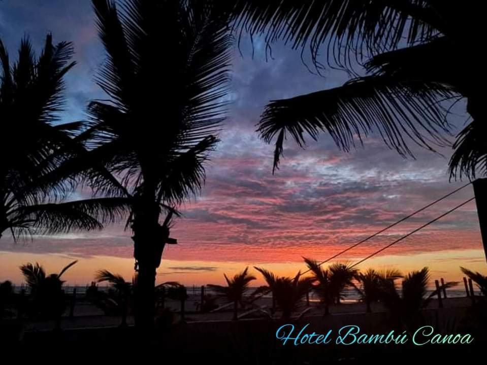 Hotel Bambu Canoa Exteriér fotografie